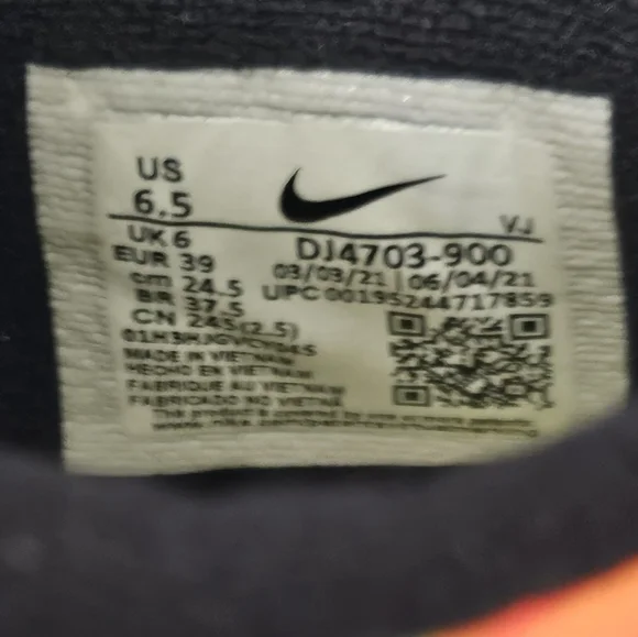 [M-6.5] Air Max 90 'LatinoHeritage Month -Familia' Sneakers